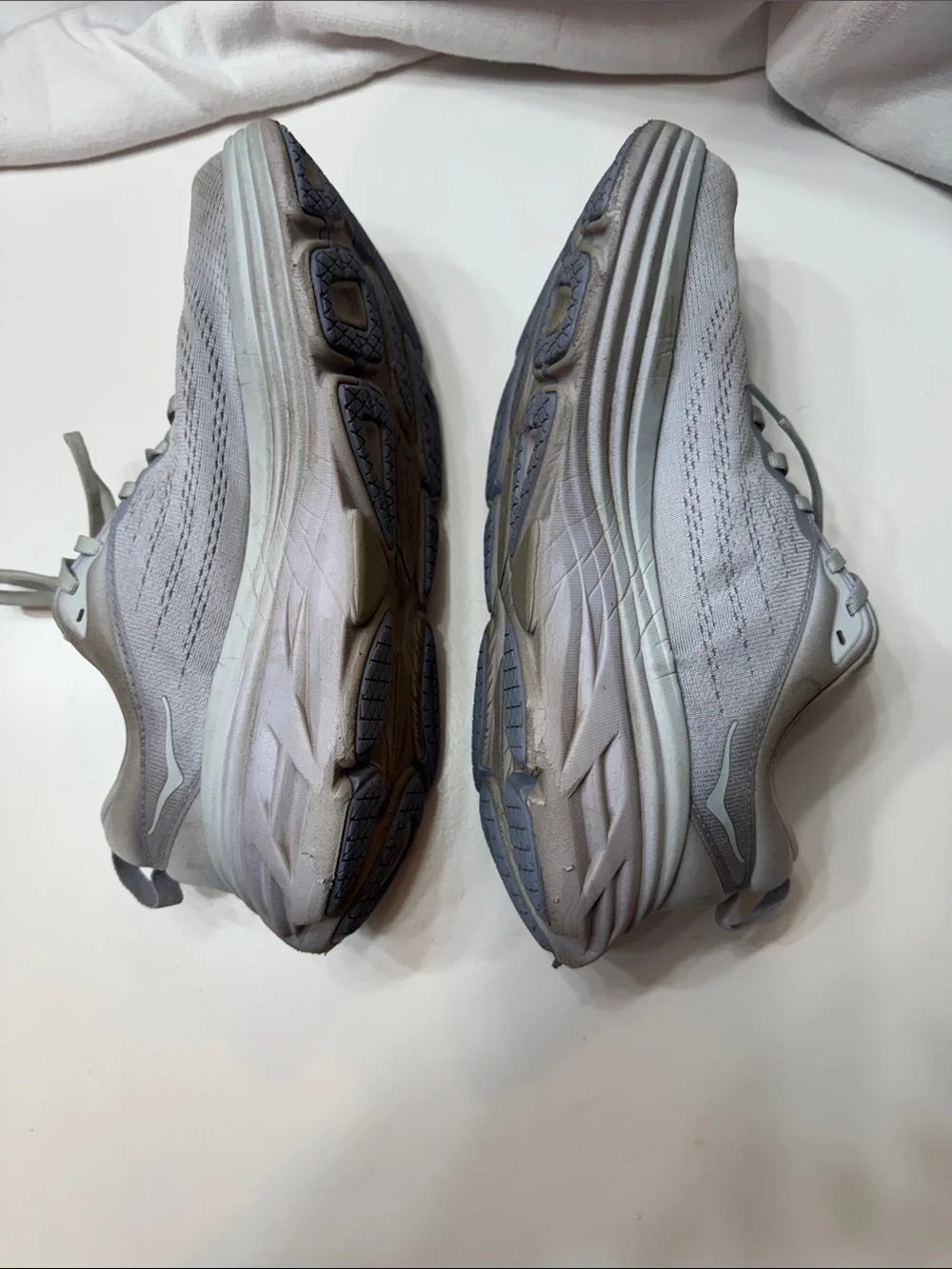 Hoka Bondi 8 Women's Light Gray Cushioned Running Shoes